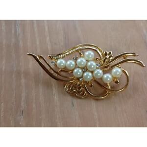 Vintage Faux Pearl and Rhinestone Golden Ribbon Loop Brooch